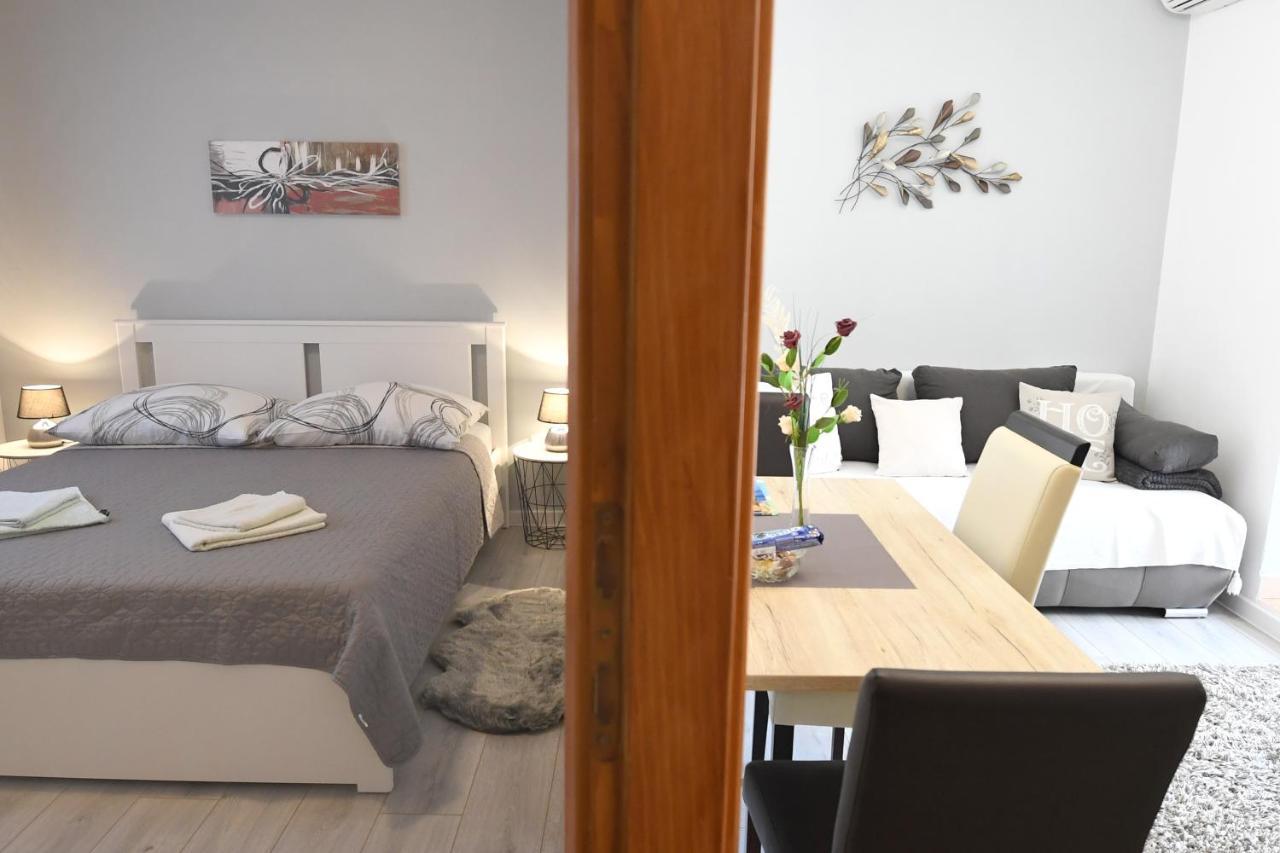 Apartment Karla Zadar Exteriör bild