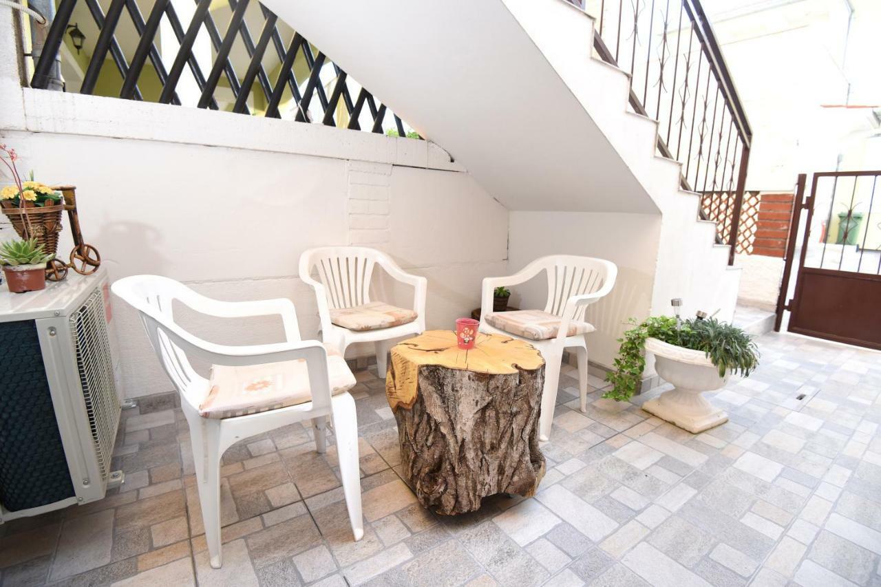 Apartment Karla Zadar Exteriör bild
